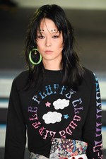 オランピア ル タン 2017年春夏コレクション - サイケな空間で主張する自由主義｜写真54