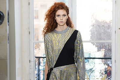 ルイ・ヴィトン2017年春夏ウィメンズ・コレクション - パリに生きる女性たちが魅せる左右非対称の美