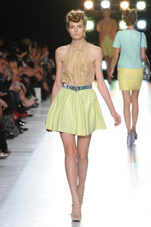 キッチュなピンナップガールの南国スタイル - G.V.G.V.(ジーヴィージーヴィー) 2012年春夏コレクション｜写真13