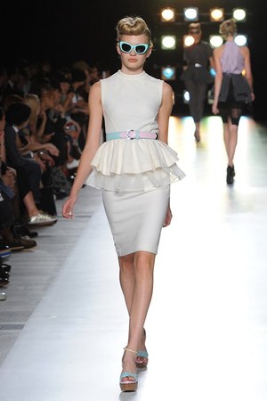 キッチュなピンナップガールの南国スタイル - G.V.G.V.(ジーヴィージーヴィー) 2012年春夏コレクション｜写真57
