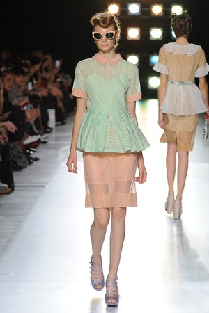 キッチュなピンナップガールの南国スタイル - G.V.G.V.(ジーヴィージーヴィー) 2012年春夏コレクション｜写真62