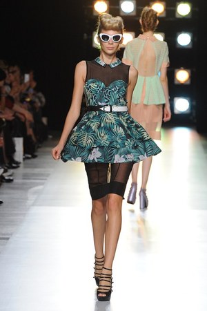 キッチュなピンナップガールの南国スタイル - G.V.G.V.(ジーヴィージーヴィー) 2012年春夏コレクション｜写真64