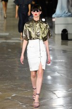 ケンゾー 2017年春夏コレクション - ブランド創立時、パリのアート界を席巻していた彼を想って｜写真2