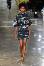 ケンゾー 2017年春夏コレクション - ブランド創立時、パリのアート界を席巻していた彼を想って｜写真7