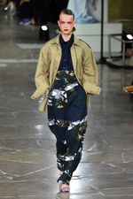 ケンゾー 2017年春夏コレクション - ブランド創立時、パリのアート界を席巻していた彼を想って｜写真9