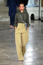 ケンゾー 2017年春夏コレクション - ブランド創立時、パリのアート界を席巻していた彼を想って｜写真12