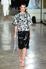 ケンゾー 2017年春夏コレクション - ブランド創立時、パリのアート界を席巻していた彼を想って｜写真24