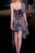 生命力に溢れ、セクシーで自立した女性をイメージ - A DEGREE FAHRENHEIT(エー ディグリー ファーレンハイト) 2012年春夏コレクション｜写真34