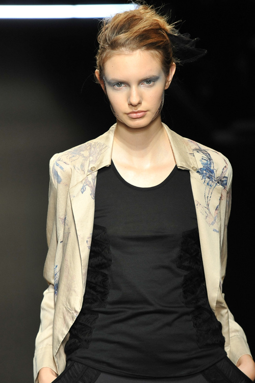 ヤストシ エズミ 2012年春夏<span>コレクション</span> - 写真10