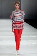 100回目のコレクションをスペシャルゲスト達と祝福！ - ユキ トリイ(YUKI TORII) 2012年春夏コレクション｜写真1