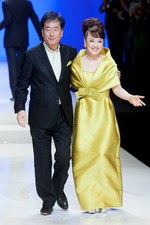 100回目のコレクションをスペシャルゲスト達と祝福！ - ユキ トリイ(YUKI TORII) 2012年春夏コレクション｜写真62