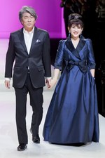 100回目のコレクションをスペシャルゲスト達と祝福！ - ユキ トリイ(YUKI TORII) 2012年春夏コレクション｜写真63