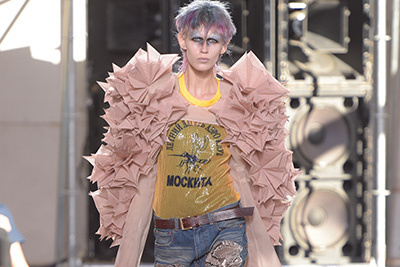 ジュンヤ ワタナベ・コム デ ギャルソン 2017年春夏コレクション - 様々な文化の交差点