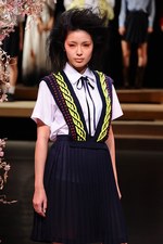 ドレスと制服で描く、少女の秘められた内面性 - JENNY FAX(ジェニー ファックス) 2012年春夏コレクション｜写真4