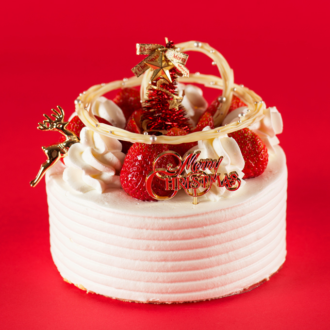 モンシェールのクリスマスケーキ -「堂島ロール」のクリームとフレッシュ苺で仕上げる贅沢なワンホール｜写真3