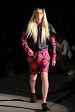 光速のイメージで魅せるリアルな東京のカッコよさ - ヨシオクボ(yoshio kubo) 2012年春夏コレクション｜写真15