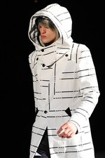 光速のイメージで魅せるリアルな東京のカッコよさ - ヨシオクボ(yoshio kubo) 2012年春夏コレクション｜写真26