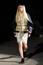 光速のイメージで魅せるリアルな東京のカッコよさ - ヨシオクボ(yoshio kubo) 2012年春夏コレクション｜写真54