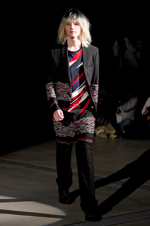 ヨシオクボ 2012年春夏<span>コレクション</span> - 写真3