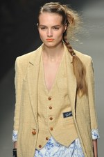 トワイライトの空に想いを馳せる、甘美なビーチスタイル - The Dress&Co. HIDEAKI SAKAGUCHI 2012年春夏コレクション｜写真6