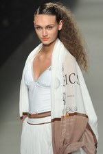 トワイライトの空に想いを馳せる、甘美なビーチスタイル - The Dress&Co. HIDEAKI SAKAGUCHI 2012年春夏コレクション｜写真18