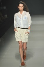 トワイライトの空に想いを馳せる、甘美なビーチスタイル - The Dress&Co. HIDEAKI SAKAGUCHI 2012年春夏コレクション｜写真24