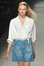 トワイライトの空に想いを馳せる、甘美なビーチスタイル - The Dress&Co. HIDEAKI SAKAGUCHI 2012年春夏コレクション｜写真30