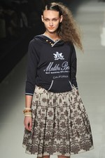 トワイライトの空に想いを馳せる、甘美なビーチスタイル - The Dress&Co. HIDEAKI SAKAGUCHI 2012年春夏コレクション｜写真34