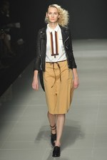 トワイライトの空に想いを馳せる、甘美なビーチスタイル - The Dress&Co. HIDEAKI SAKAGUCHI 2012年春夏コレクション｜写真37