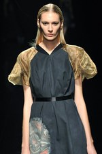 伝統技術が織り成す奥ゆかしい美のスタイル - アライサラ(araisara) 2012年春夏コレクション｜写真32