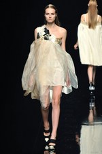 伝統技術が織り成す奥ゆかしい美のスタイル - アライサラ(araisara) 2012年春夏コレクション｜写真37