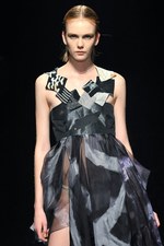 伝統技術が織り成す奥ゆかしい美のスタイル - アライサラ(araisara) 2012年春夏コレクション｜写真39