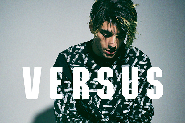 VERSUS VERSACE グラフィックロゴレギンスパンツ　新品