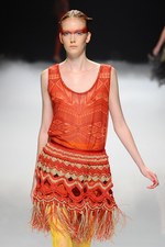 力強く飛回る鳥をイメージ - ソマルタ(SOMARTA) 2012年春夏コレクション｜写真46