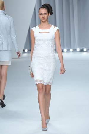 レースとカッティングで魅せるヘルシービューティー - miss ashida(ミス アシダ) 2012年春夏コレクション｜写真10