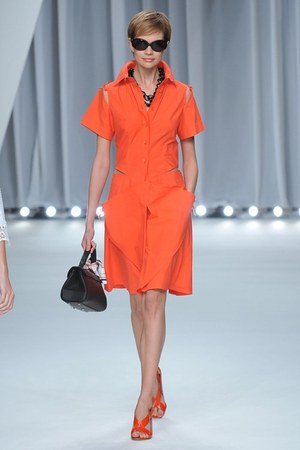 レースとカッティングで魅せるヘルシービューティー - miss ashida(ミス アシダ) 2012年春夏コレクション｜写真21