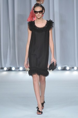 レースとカッティングで魅せるヘルシービューティー - miss ashida(ミス アシダ) 2012年春夏コレクション｜写真75