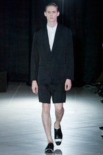 建築物の持つ力強さを幻想的に表現 - モルフィック(MOLFIC) 2012年春夏コレクション｜写真1