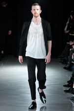 建築物の持つ力強さを幻想的に表現 - モルフィック(MOLFIC) 2012年春夏コレクション｜写真8