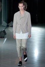 建築物の持つ力強さを幻想的に表現 - モルフィック(MOLFIC) 2012年春夏コレクション｜写真13