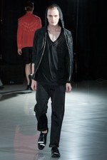 建築物の持つ力強さを幻想的に表現 - モルフィック(MOLFIC) 2012年春夏コレクション｜写真29