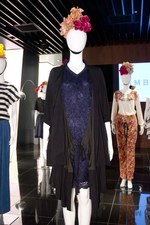 フラワープリントで活力溢れる新時代の女性像を表現 - アンベル(AMBELL) 2012年春夏コレクション｜写真27