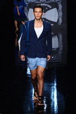 今夜もとびっきりのドレスでLet's Party!! - ケイタ マルヤマ(KEITA MARUYAMA) 2012年春夏コレクション｜写真32