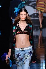 今夜もとびっきりのドレスでLet's Party!! - ケイタ マルヤマ(KEITA MARUYAMA) 2012年春夏コレクション｜写真34