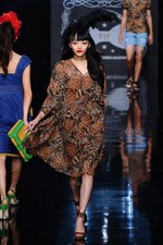 今夜もとびっきりのドレスでLet's Party!! - ケイタ マルヤマ(KEITA MARUYAMA) 2012年春夏コレクション｜写真51