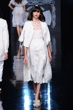 今夜もとびっきりのドレスでLet's Party!! - ケイタ マルヤマ(KEITA MARUYAMA) 2012年春夏コレクション｜写真93