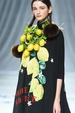 トクコ・プルミエヴォル 2017年春夏コレクション - コートダジュールの空気や文化を洋服に｜写真9