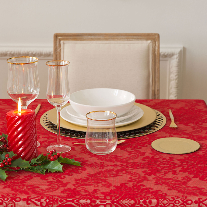 ZARA HOMEでクリスマスの食卓を楽しく - テーブルクロスやグラスなど