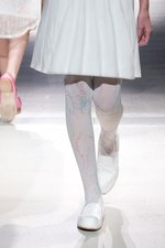 抜け殻が作り出す新しい身体と服の関係性 - アンリアレイジ(ANREALAGE) 春夏コレクション｜写真13