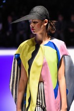 ヒロコ コシノ17年春夏コレクション - “あたりまえ”への挑戦を、キュビスムとスポーツで｜写真12